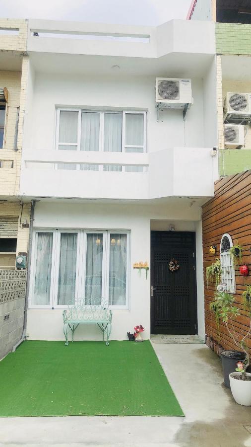 小院子4人至6人包棟民宿 Taitung Exterior photo